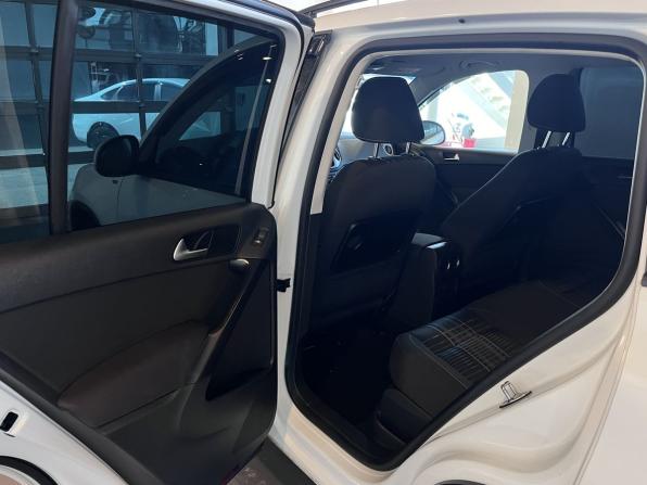 Volkswagen Tiguan I Рестайлинг с пробегом 2015 года, цена 1 550 000 рублей, 147700 км, внедорожник, Автокод Объявления