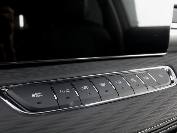 Haval Jolion I Рестайлинг с пробегом 2024 года, цена 2 649 900 рублей, 2500 км, внедорожник, Автокод Объявления