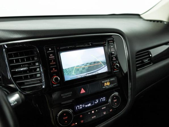 Mitsubishi Outlander III Рестайлинг 2 с пробегом 2017 года, цена 1 760 000 рублей, 183202 км, внедорожник, Автокод Объявления