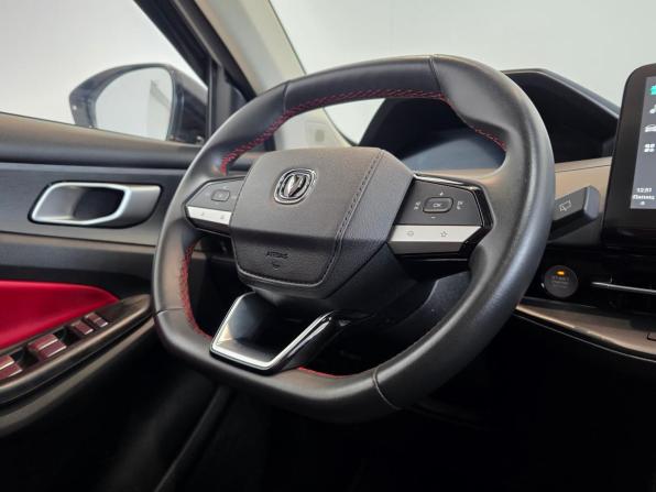 Changan UNI-S I с пробегом 2024 года, цена 2 280 000 рублей, 33161 км, внедорожник, Автокод Объявления