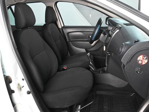 Renault Logan II Рестайлинг с пробегом 2020 года, цена 640 000 рублей, 136508 км, седан, Автокод Объявления