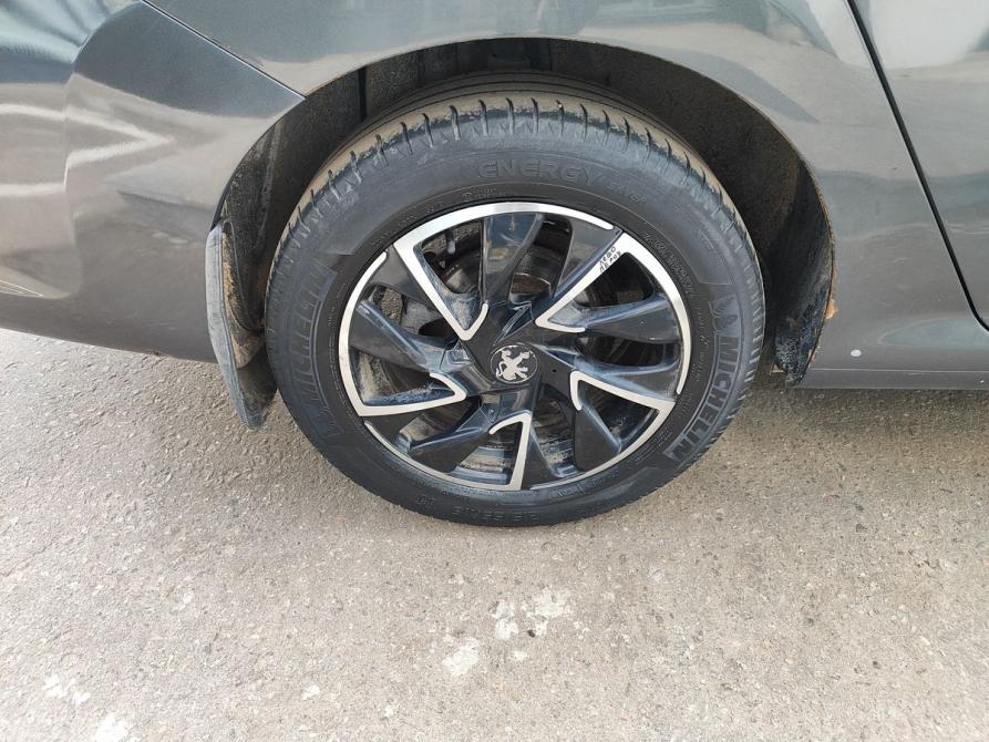 Peugeot 408 I Москва  - изображение 12