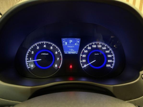 Hyundai Solaris I с пробегом 2013 года, цена 785 000 рублей, 187000 км, хэтчбек, Автокод Объявления