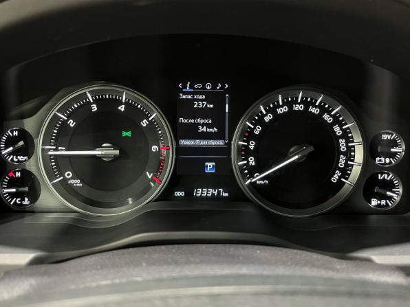 Toyota Land Cruiser 200 Series Рестайлинг 2 с пробегом 2016 года, цена 5 700 000 рублей, 133346 км, внедорожник, Автокод Объявления