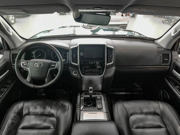 Toyota Land Cruiser 200 Series Рестайлинг 2 с пробегом 2018 года, цена 7 099 000 рублей, 104966 км, внедорожник, Автокод Объявления