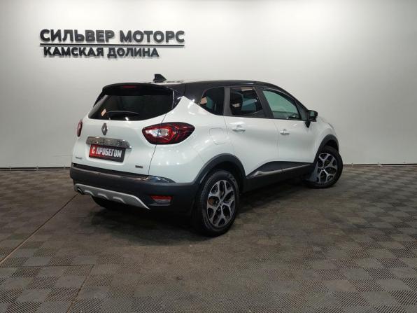 Renault Kaptur I с пробегом 2017 года, цена 1 640 000 рублей, 61800 км, внедорожник, Автокод Объявления