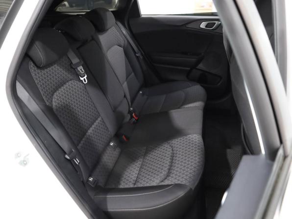 Kia Ceed III с пробегом 2020 года, цена 1 959 000 рублей, 76943 км, универсал, Автокод Объявления