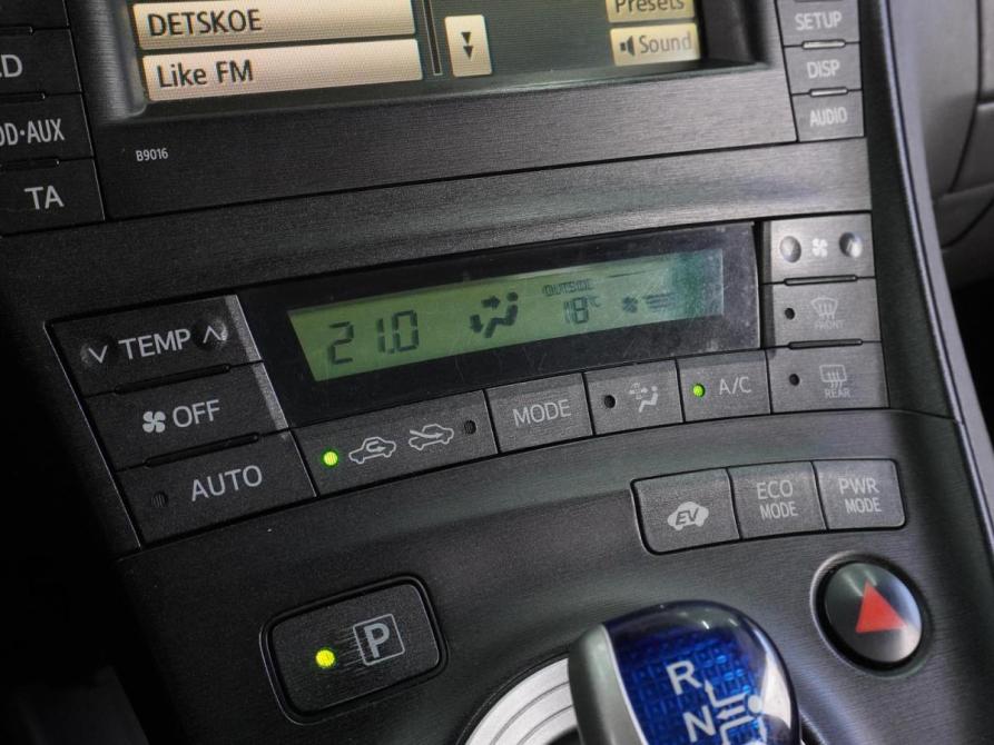 Toyota Prius III (XW30) Воронеж  - изображение 13