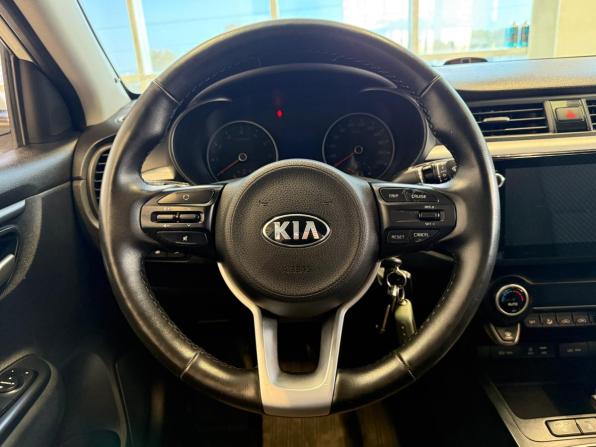 Kia Rio IV с пробегом 2019 года, цена 1 320 000 рублей, 130449 км, седан, Автокод Объявления