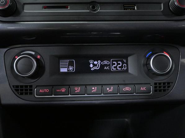Volkswagen Polo V Рестайлинг с пробегом 2019 года, цена 1 280 000 рублей, 182100 км, седан, Автокод Объявления