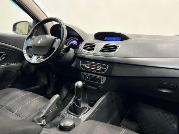 Renault Megane III Рестайлинг с пробегом 2013 года, цена 749 000 рублей, 132463 км, хэтчбек, Автокод Объявления