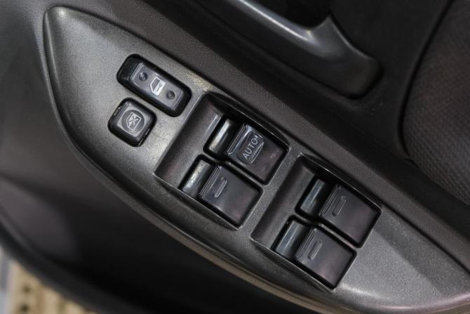 Toyota Vitz I (P10) с пробегом 2001 года, цена 349 000 рублей, 196000 км, хэтчбек, Автокод Объявления