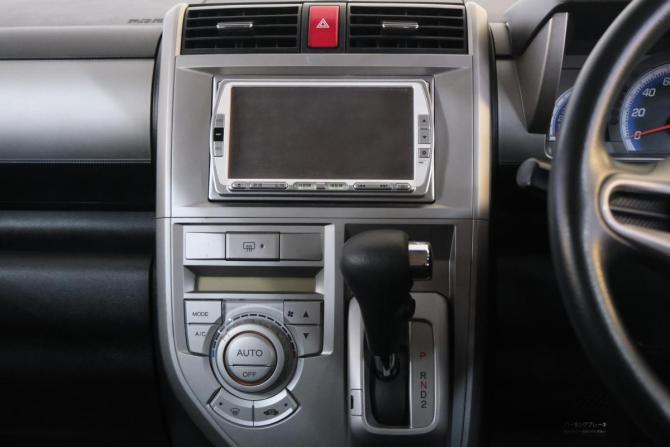 Honda Zest с пробегом 2010 года, цена 759 000 рублей, 21450 км, хэтчбек, Автокод Объявления