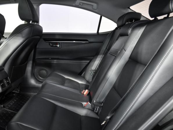 Lexus ES VI с пробегом 2012 года, цена 1 529 000 рублей, 301442 км, седан, Автокод Объявления
