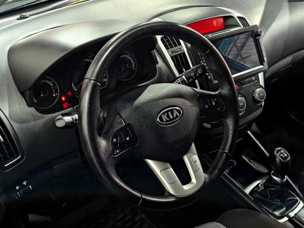Kia Ceed I Рестайлинг с пробегом 2012 года, цена 919 000 рублей, 77190 км, универсал, Автокод Объявления