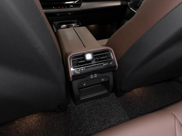 BMW 5 серии VIII (G60/G61/G68) с пробегом 2024 года, цена 7 500 000 рублей, 24000 км, седан, Автокод Объявления