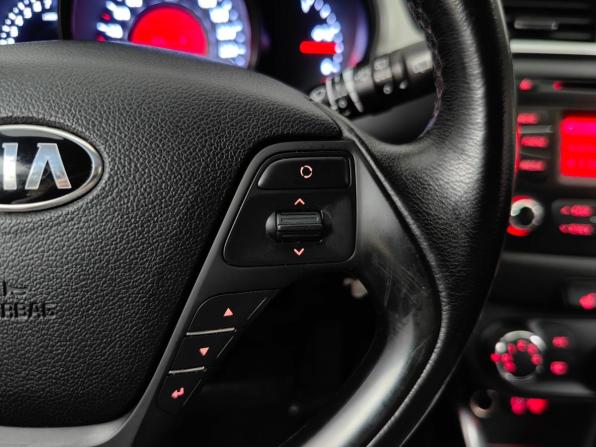 Kia Ceed II Рестайлинг с пробегом 2016 года, цена 1 051 000 рублей, 173139 км, универсал, Автокод Объявления