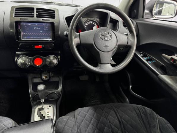 Toyota Ist II с пробегом 2007 года, цена 649 000 рублей, 217007 км, хэтчбек, Автокод Объявления