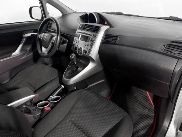 Toyota Verso I с пробегом 2010 года, цена 745 000 рублей, 343763 км, компактвэн, Автокод Объявления