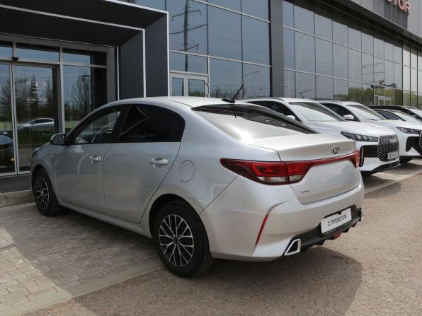 Kia Rio IV Рестайлинг с пробегом 2020 года, цена 1 550 000 рублей, 140152 км, седан, Автокод Объявления