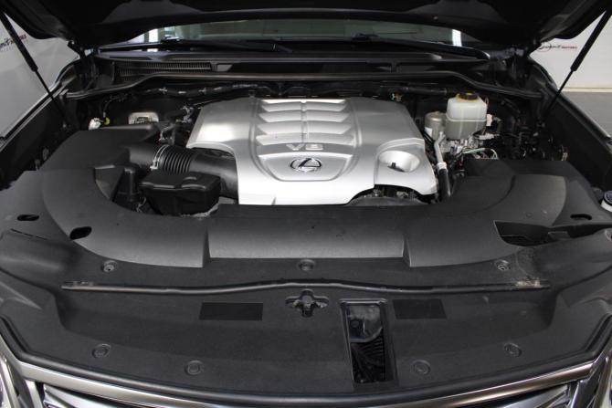 Lexus LX III Рестайлинг 2 с пробегом 2020 года, цена 12 300 000 рублей, 97000 км, внедорожник, Автокод Объявления