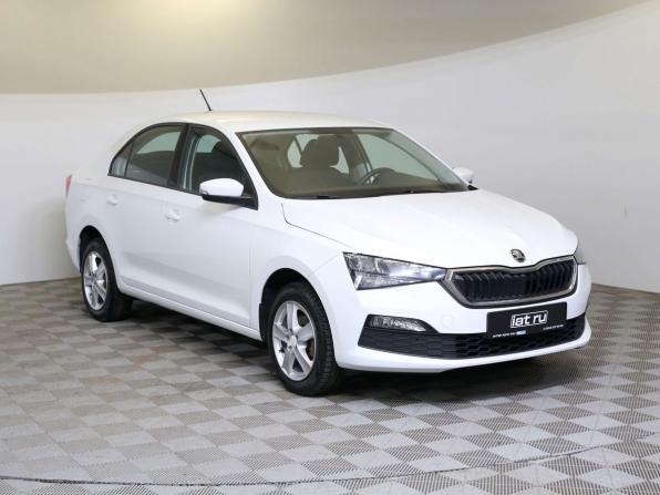 Skoda Rapid II с пробегом 2020 года, цена 1 345 000 рублей, 89277 км, лифтбек, Автокод Объявления