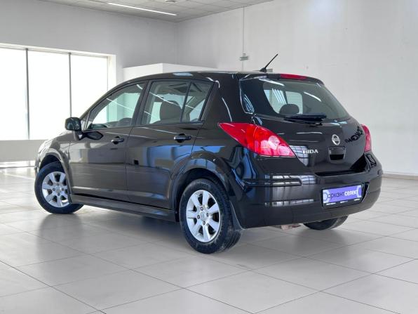 Nissan Tiida I Рестайлинг с пробегом 2012 года, цена 950 000 рублей, 141203 км, хэтчбек, Автокод Объявления