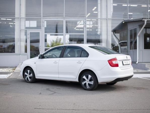 Skoda Rapid I с пробегом 2014 года, цена 830 000 рублей, 231159 км, лифтбек, Автокод Объявления