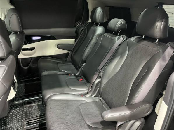 Kia Carnival IV с пробегом 2021 года, цена 4 097 000 рублей, 31620 км, минивэн, Автокод Объявления