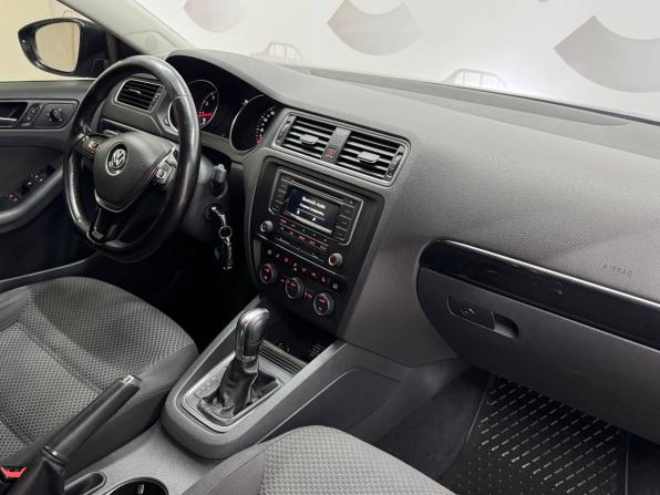 Volkswagen Jetta VI Рестайлинг с пробегом 2018 года, цена 1 530 000 рублей, 121519 км, седан, Автокод Объявления