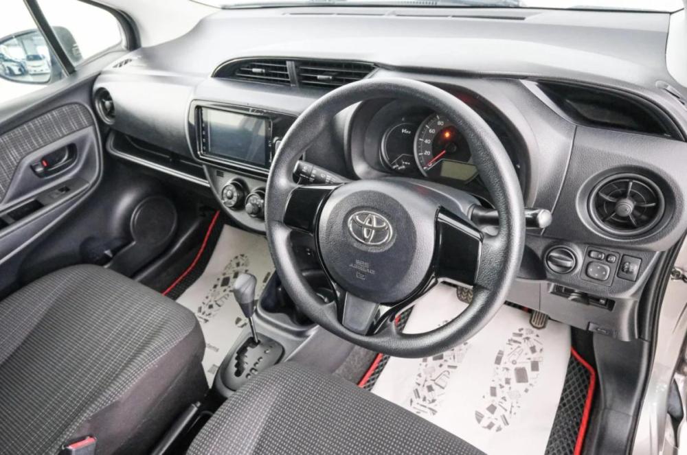 Toyota Vitz III (XP130) Рестайлинг Красноярск  - изображение 9