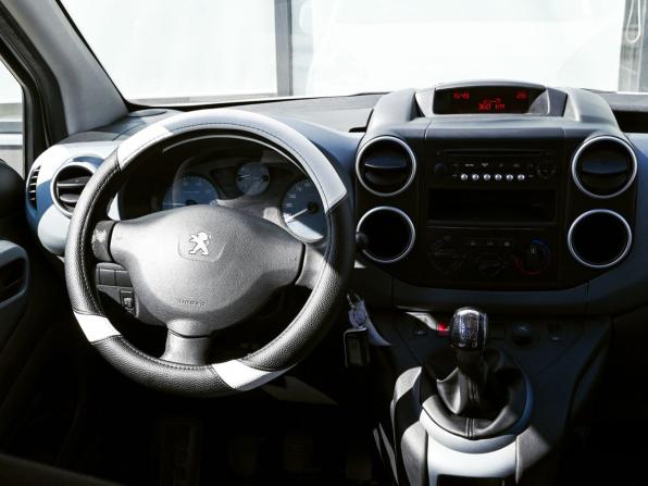 Peugeot Partner II Рестайлинг с пробегом 2012 года, цена 749 000 рублей, 188221 км, компактвэн, Автокод Объявления