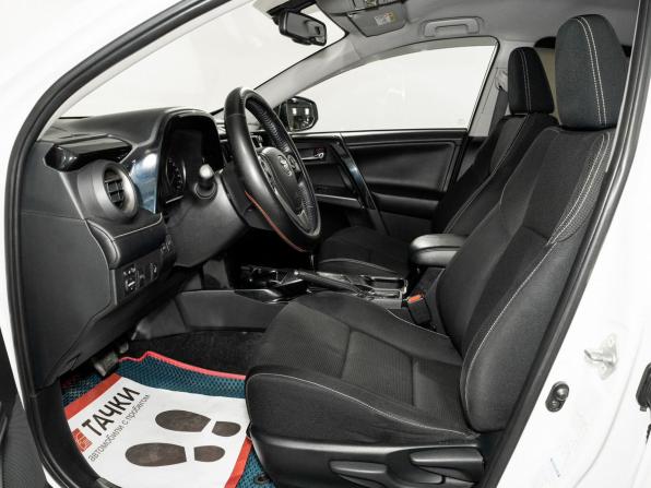 Toyota RAV4 IV (XA40) Рестайлинг с пробегом 2017 года, цена 2 670 000 рублей, 87500 км, внедорожник, Автокод Объявления