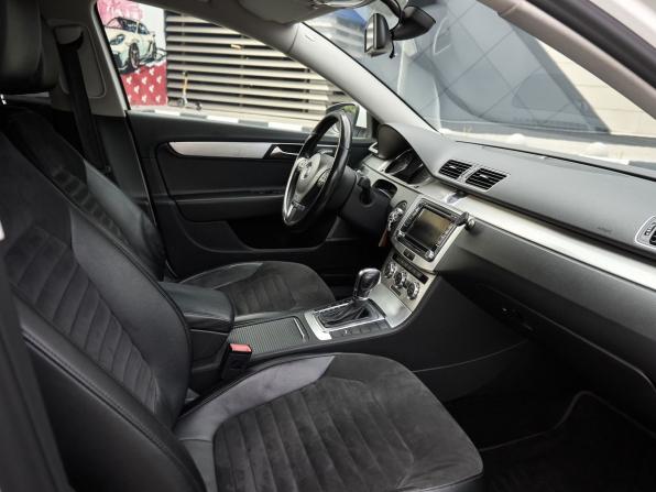 Volkswagen Passat B7 с пробегом 2013 года, цена 1 050 000 рублей, 233663 км, седан, Автокод Объявления