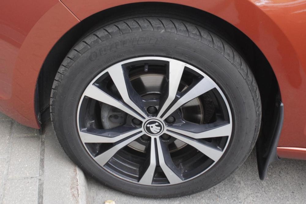 Skoda Rapid I Рестайлинг Брянск  - изображение 25