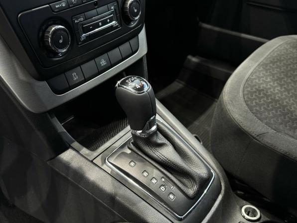 Skoda Yeti I с пробегом 2013 года, цена 980 000 рублей, 267521 км, внедорожник, Автокод Объявления