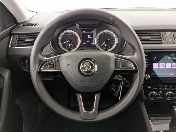Skoda Octavia III (A7) Рестайлинг с пробегом 2019 года, цена 1 950 000 рублей, 92699 км, лифтбек, Автокод Объявления