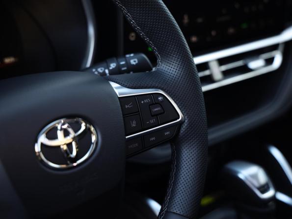 Toyota Highlander IV (XU70) с пробегом 2026 года, цена 5 399 000 рублей, 5548 км, внедорожник, Автокод Объявления