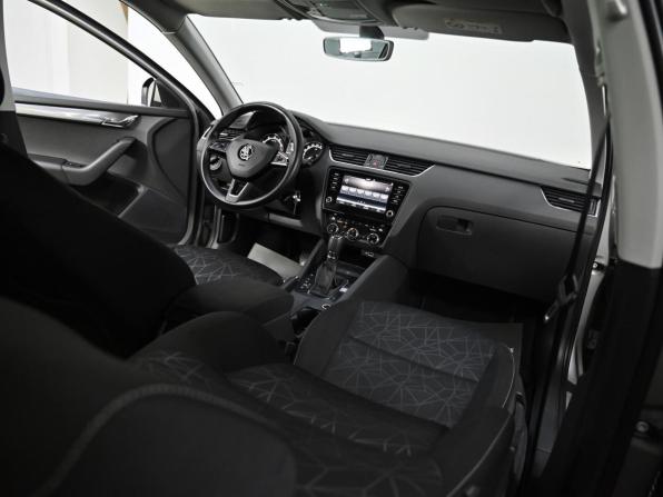 Skoda Octavia III (A7) Рестайлинг с пробегом 2018 года, цена 1 499 000 рублей, 95000 км, лифтбек, Автокод Объявления