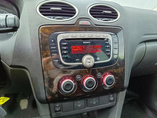 Ford Focus II с пробегом 2007 года, цена 439 000 рублей, 201835 км, седан, Автокод Объявления