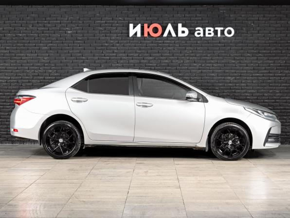 Toyota Corolla XI (E160 E170 E180) Рестайлинг 1 с пробегом 2018 года, цена 1 690 000 рублей, 162779 км, седан, Автокод Объявления