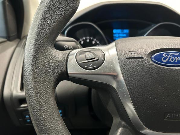 Ford Focus III с пробегом 2013 года, цена 779 000 рублей, 93698 км, хэтчбек, Автокод Объявления