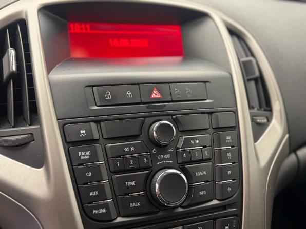 Opel Astra J с пробегом 2012 года, цена 760 000 рублей, 202888 км, хэтчбек, Автокод Объявления