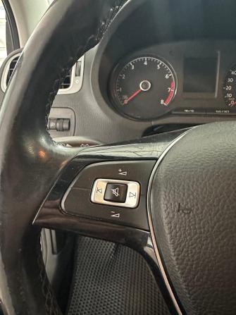 Volkswagen Polo V Рестайлинг с пробегом 2016 года, цена 1 064 000 рублей, 150700 км, седан, Автокод Объявления