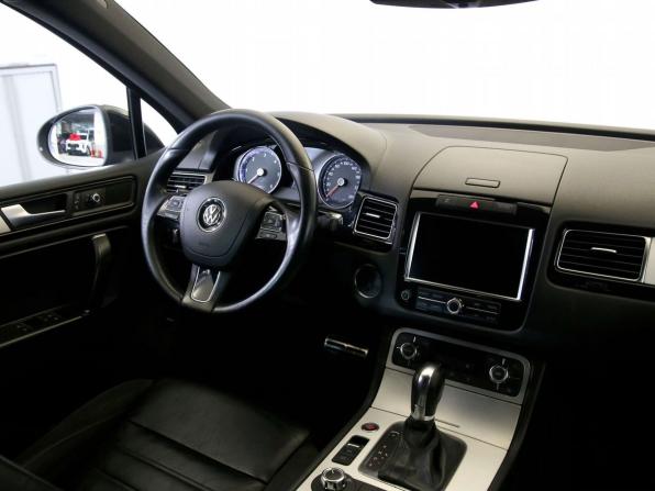 Volkswagen Touareg II с пробегом 2011 года, цена 1 990 000 рублей, 197471 км, внедорожник, Автокод Объявления