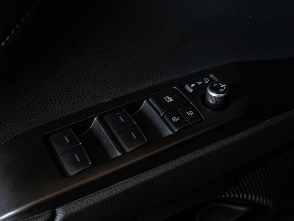 Toyota Camry VIII (XV70) Рестайлинг с пробегом 2021 года, цена 2 860 000 рублей, 135339 км, седан, Автокод Объявления