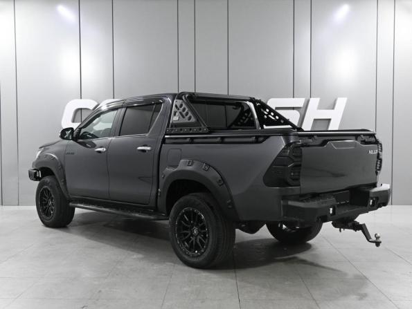 Toyota Hilux VIII Рестайлинг 2 с пробегом 2022 года, цена 3 999 000 рублей, 180051 км, offers.body_type.unknown, Автокод Объявления