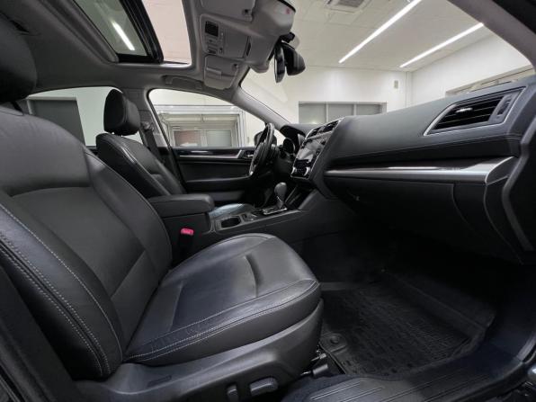 Subaru Legacy VI Рестайлинг с пробегом 2018 года, цена 2 230 000 рублей, 97892 км, седан, Автокод Объявления
