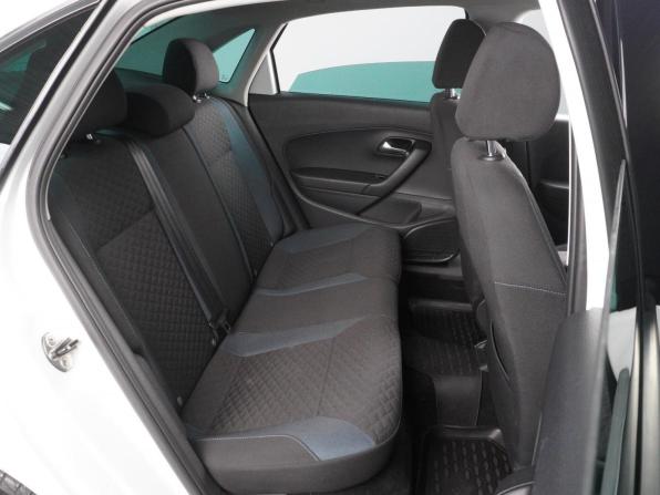 Volkswagen Polo V Рестайлинг с пробегом 2019 года, цена 1 649 000 рублей, 155437 км, седан, Автокод Объявления