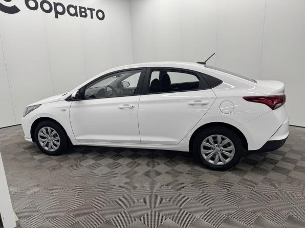 Hyundai Solaris II Рестайлинг с пробегом 2022 года, цена 1 540 000 рублей, 90922 км, седан, Автокод Объявления